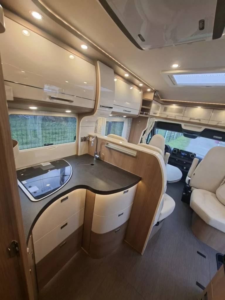 WhatsApp Image 2025-10-24 at 18.50.23 (1)