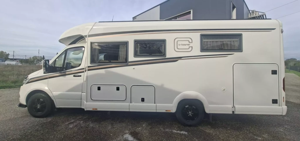 WhatsApp Image 2025-10-31 at 16.42.51 (1)