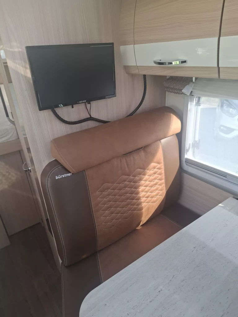 WhatsApp Image 2025-11-05 at 14.55.49 (1)