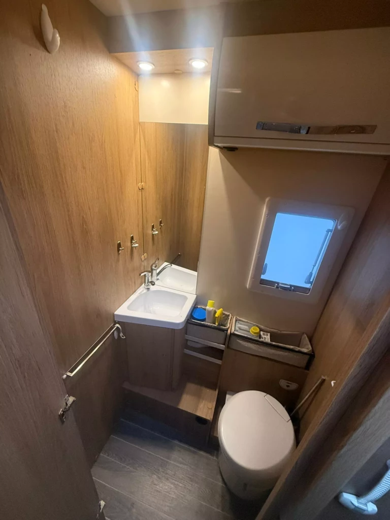 WhatsApp Image 2025-11-13 at 16.12.43 (4)